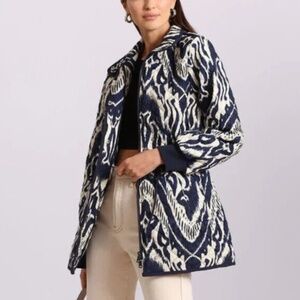 Bagatelle Navy Ivory Ikat Print Quilted Snaps Drawstring Coat Jacket.